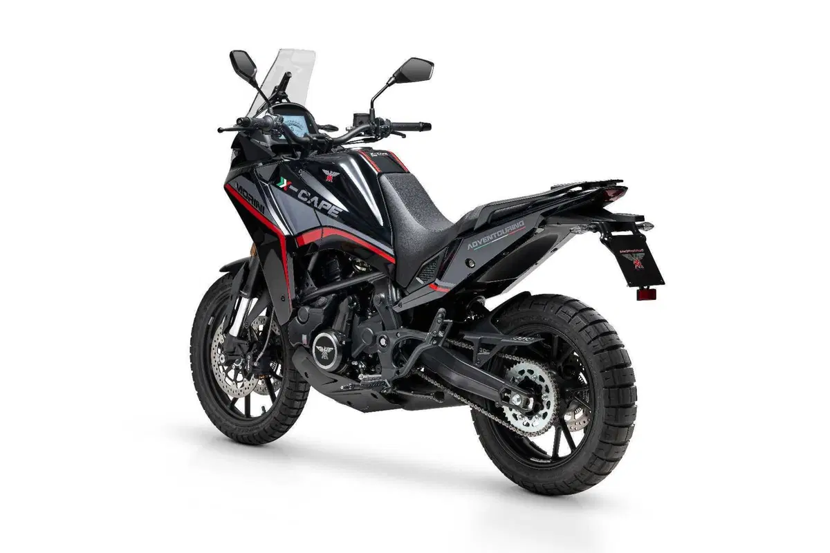 Moto Morini: la X-Cape Black Ebony arriva in concessionaria (6)