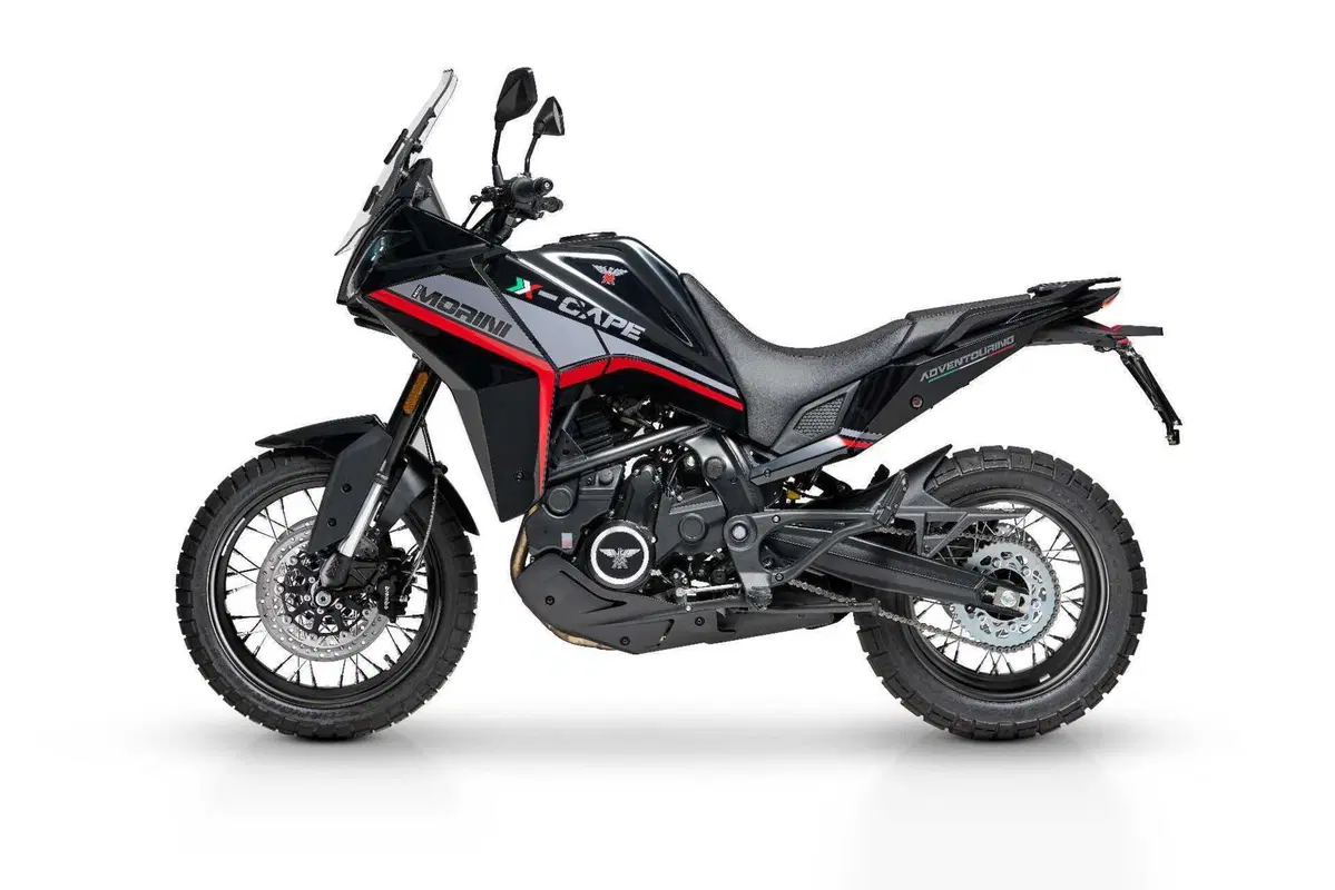 Moto Morini: la X-Cape Black Ebony arriva in concessionaria (14)