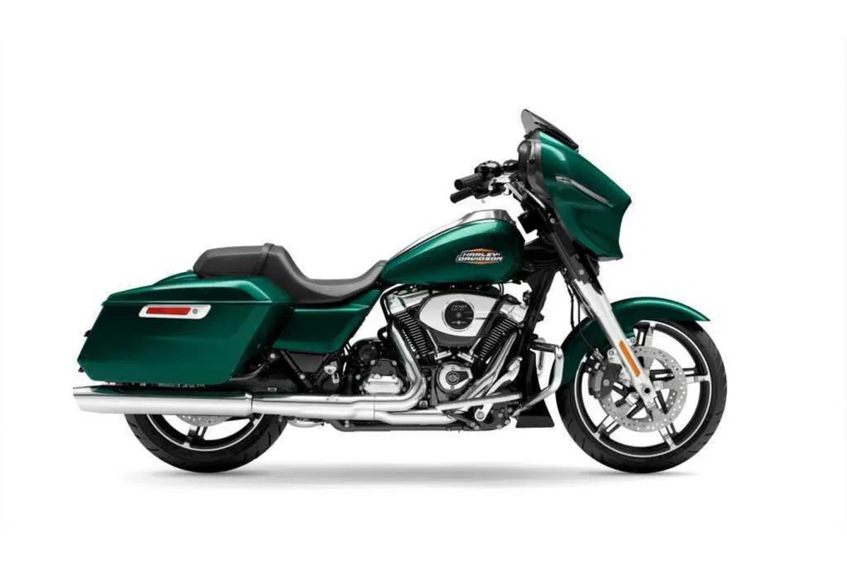 Il nuovo Street Glide 2024 di Harley-Davidson: dotazioni, versioni e prezzi (7)