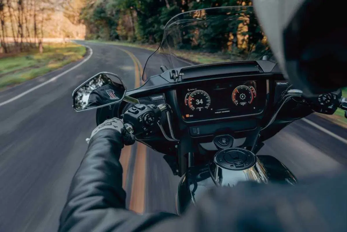 Il nuovo Street Glide 2024 di Harley-Davidson: dotazioni, versioni e prezzi (18)