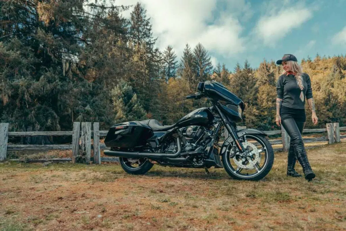Il nuovo Street Glide 2024 di Harley-Davidson: dotazioni, versioni e prezzi (19)