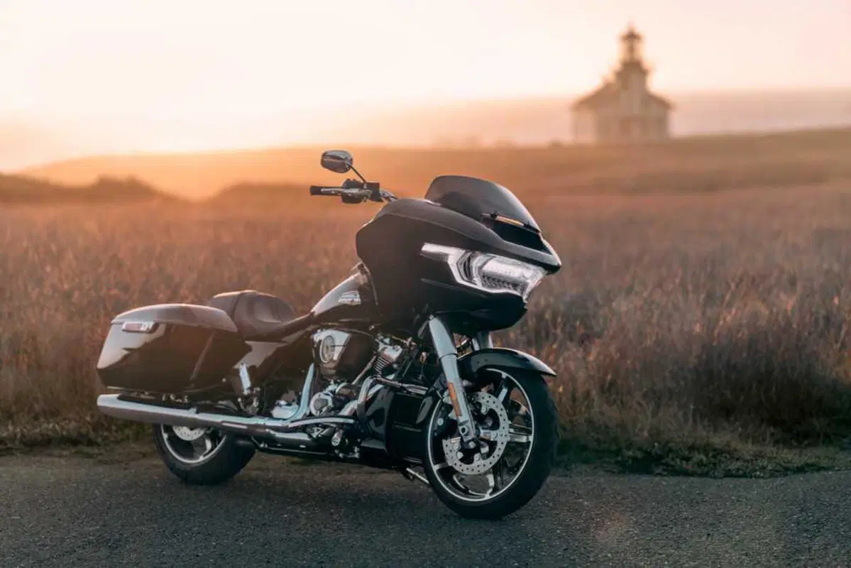 Come cambia il Road Glide 2024? Caratteristiche, prezzi e versioni (23)