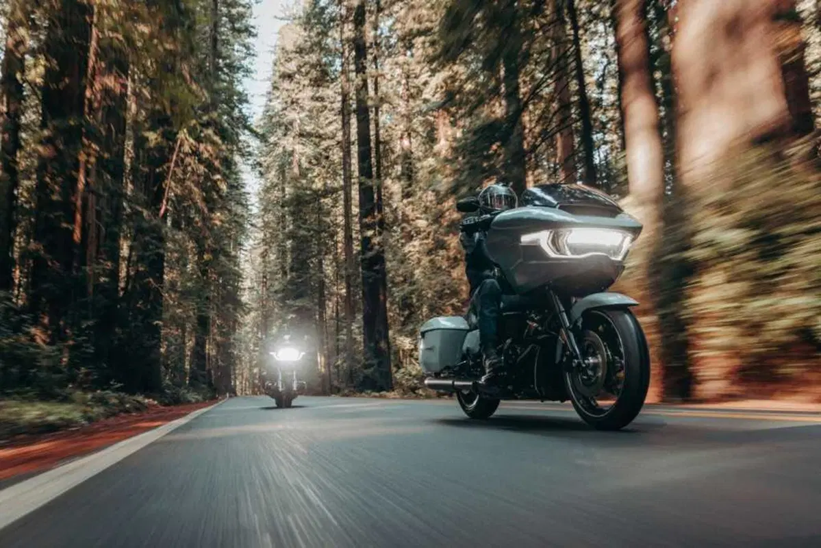 Come cambia il Road Glide 2024? Caratteristiche, prezzi e versioni (27)