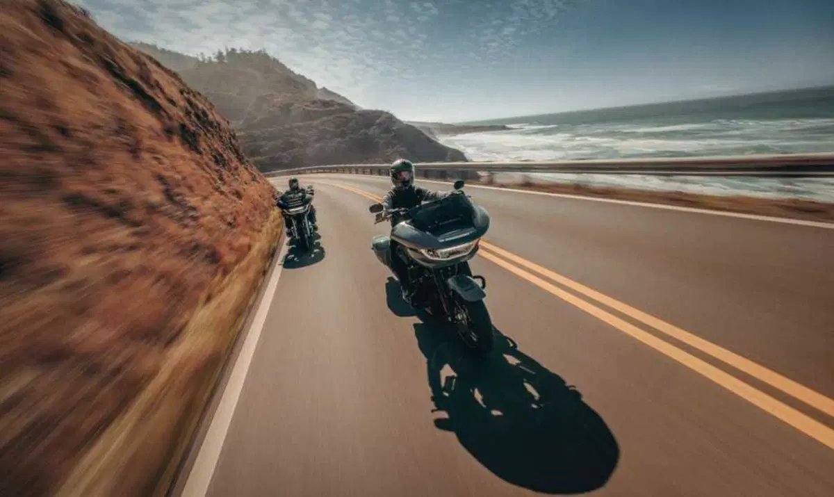 Come cambia il Road Glide 2024? Caratteristiche, prezzi e versioni (35)