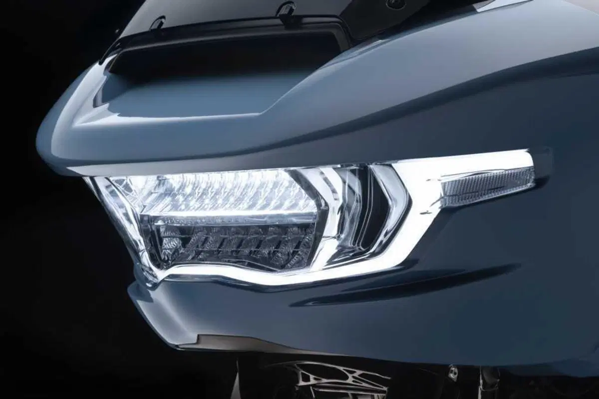 Come cambia il Road Glide 2024? Caratteristiche, prezzi e versioni (39)