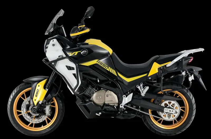 QJ Motor SVT 650 X (2025 - 26) (4)