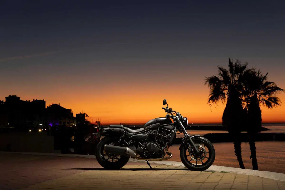Kawasaki Eliminator 500 SE - Foto statiche (14)
