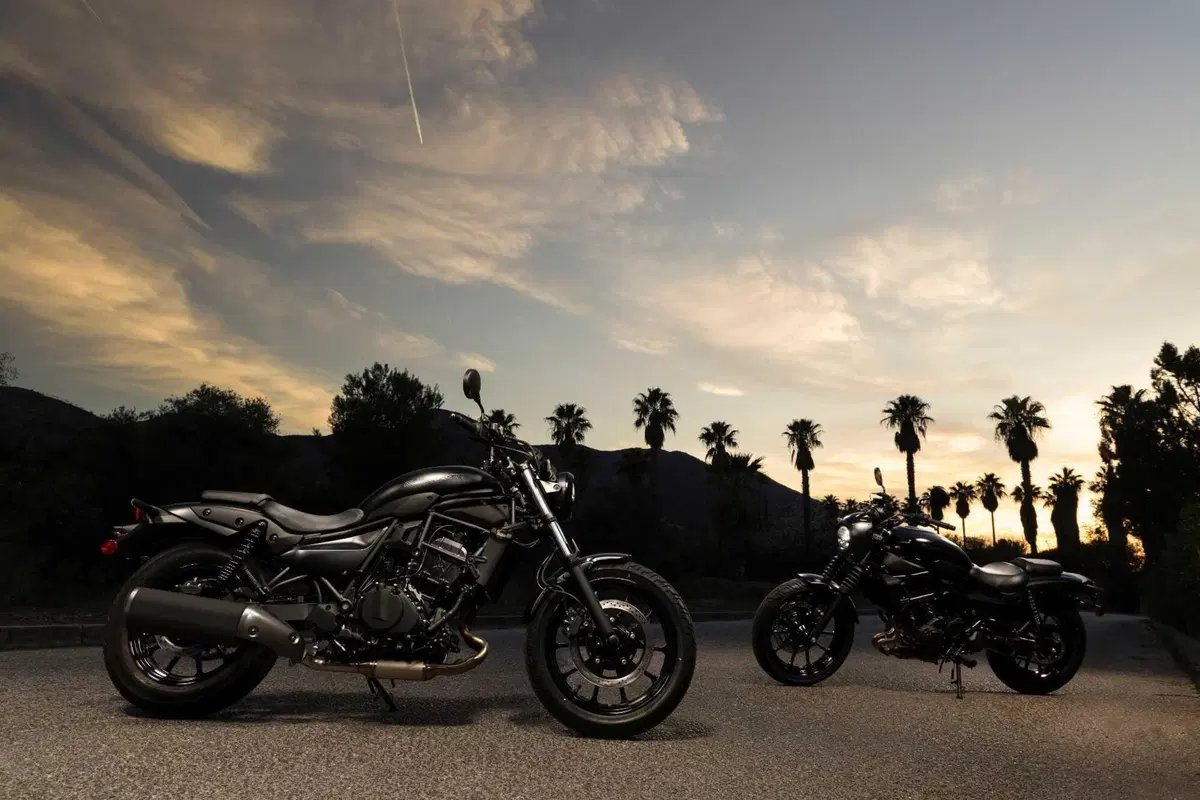 Kawasaki Eliminator 500 SE - Foto statiche (15)
