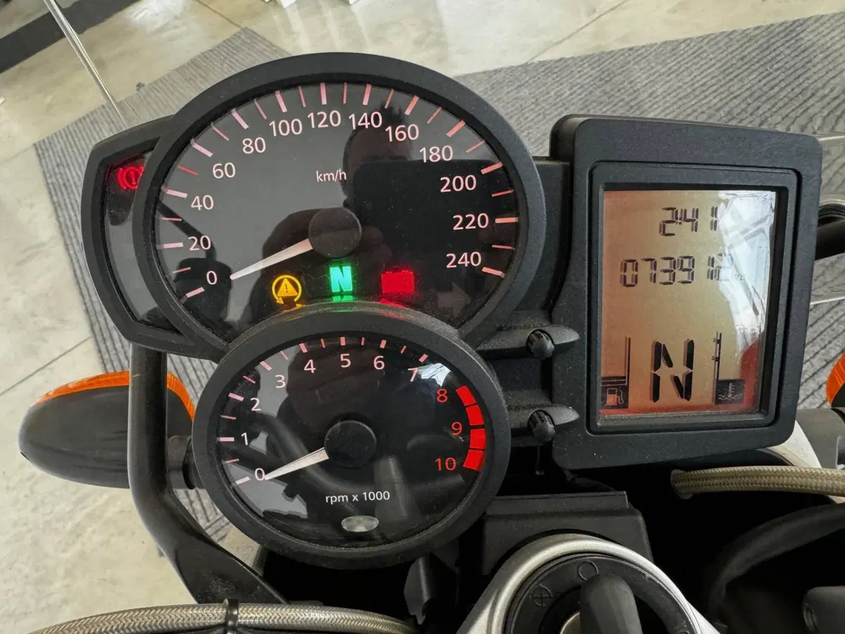 Bmw R 1200 R (2006 - 11) (5)
