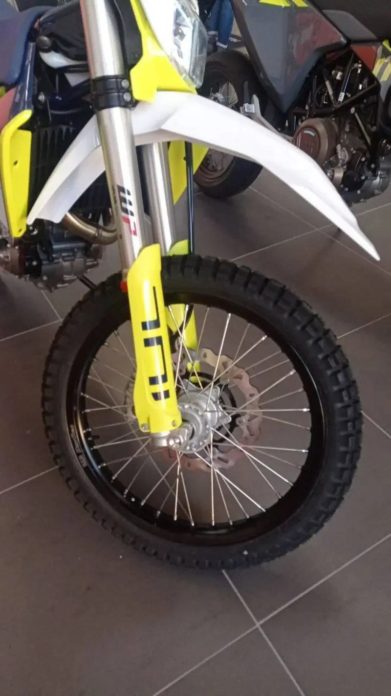 Husqvarna 701 Enduro (2023 - 25) (4)