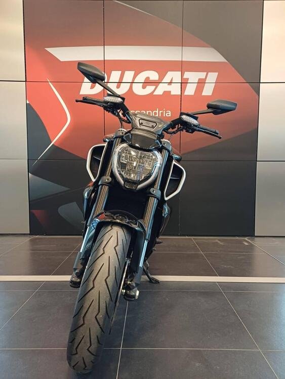 Ducati Diavel V4 (2023 - 24) (4)