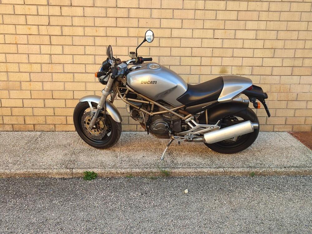 Ducati Monster 900 (1997 - 98) (2)