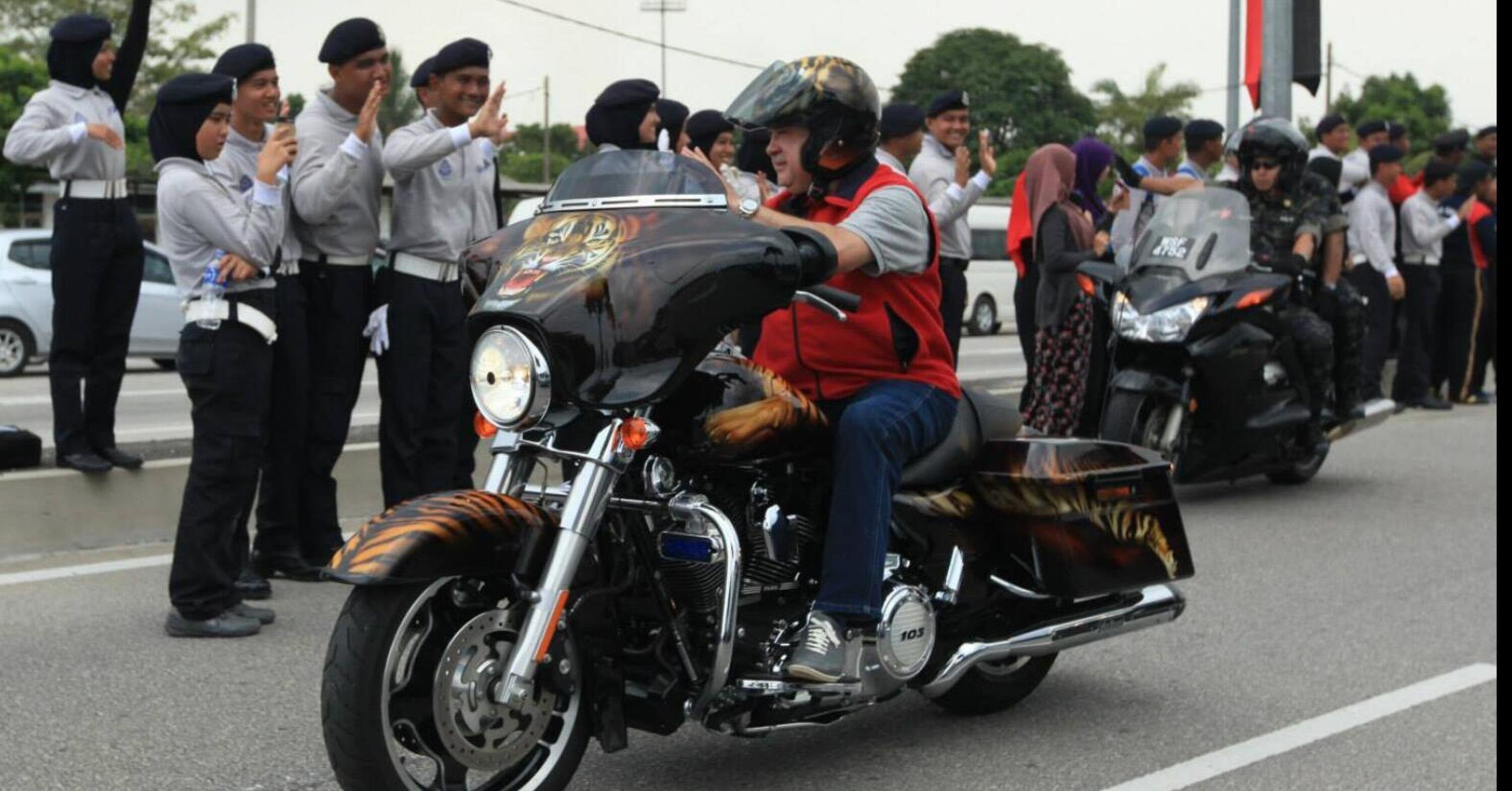 Lo sapevate che il nuovo Re della Malesia &egrave; un vero motociclista?