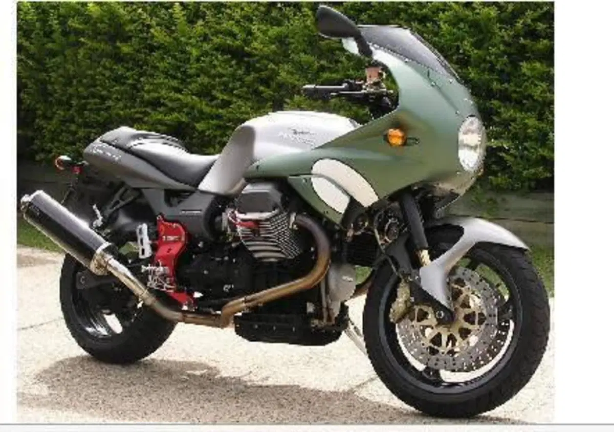 SILENZIATORE DX V11 LE MANS _ NAKED telaio KS Moto Guzzi (8)