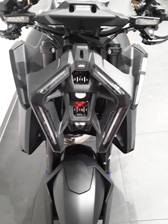 KTM 1390 Super Duke R (2024) (4)