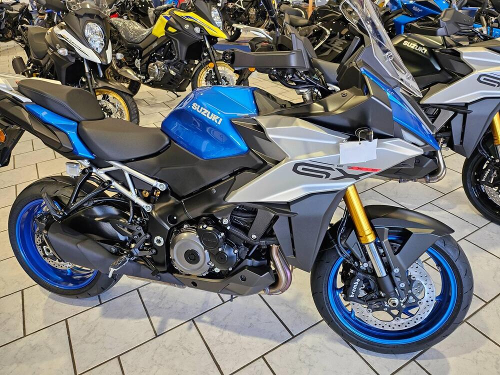 Suzuki GSX-S1000GX (2024) (3)