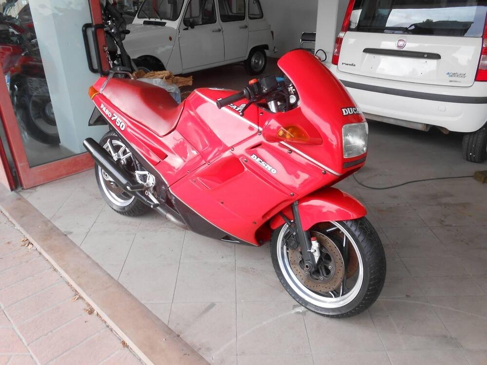 Ducati Paso 750 LMT (2)