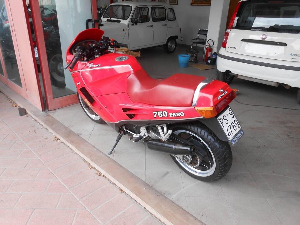 Ducati Paso 750 LMT (5)