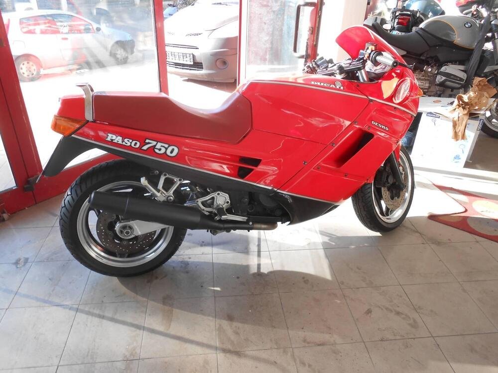 Ducati Paso 750 LMT (3)