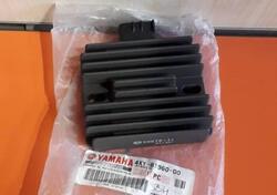 -Regolatore di tensione Yamaha 4XY819600000 MAJ250