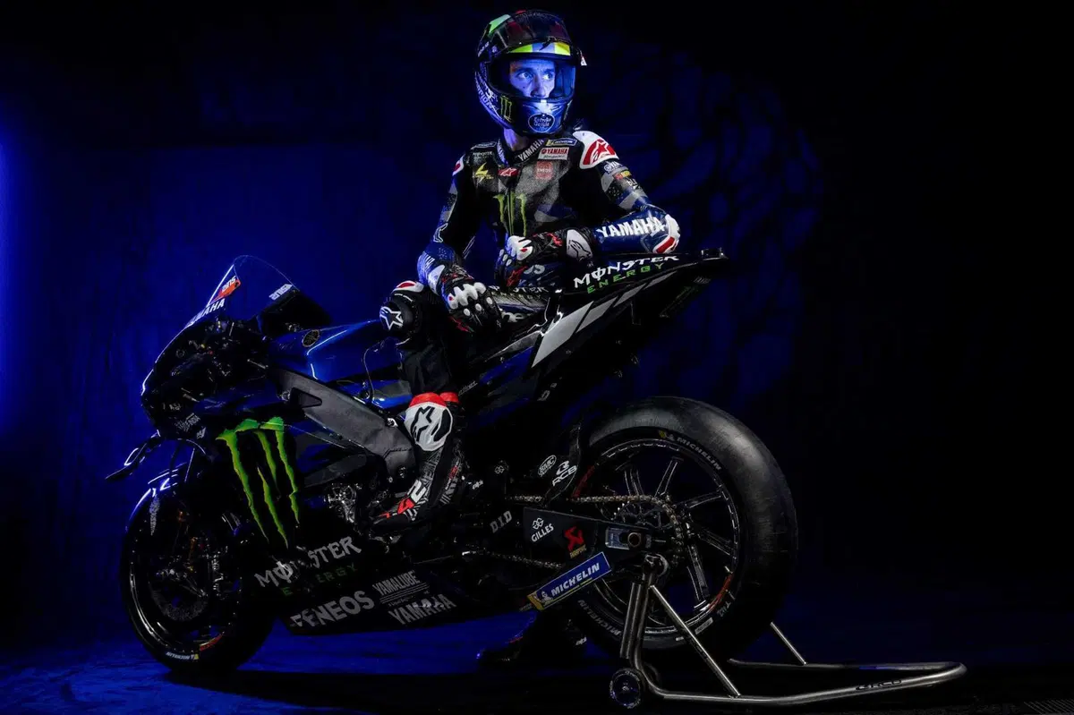 MotoGP 2024, tolti i veli alle Yamaha M1 di Quartararo e Rins! Tutte le foto [GALLERY] (70)
