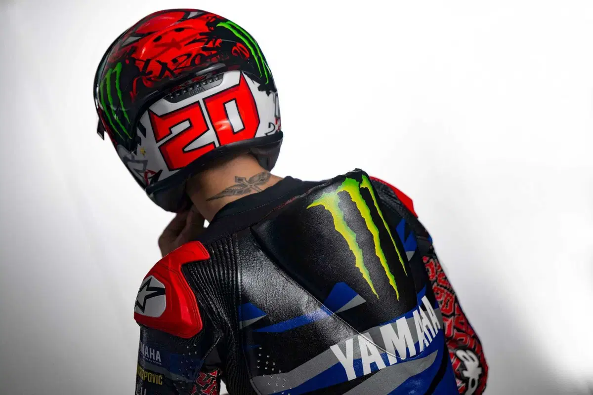 MotoGP 2024, tolti i veli alle Yamaha M1 di Quartararo e Rins! Tutte le foto [GALLERY] (38)