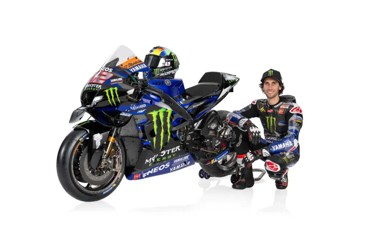 MotoGP 2024, tolti i veli alle Yamaha M1 di Quartararo e Rins! Tutte le foto [GALLERY] (55)