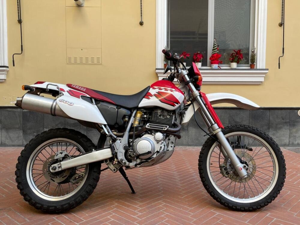 Yamaha TT 600 R (2)