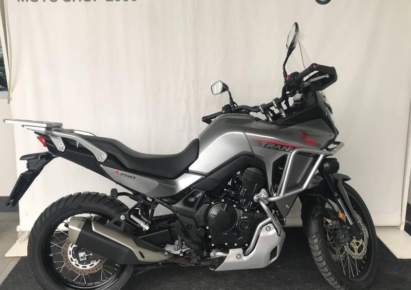 Vendo Honda Transalp XL750 Easy Travel (2023 - 24) usata a Capua (codice  9367917) 