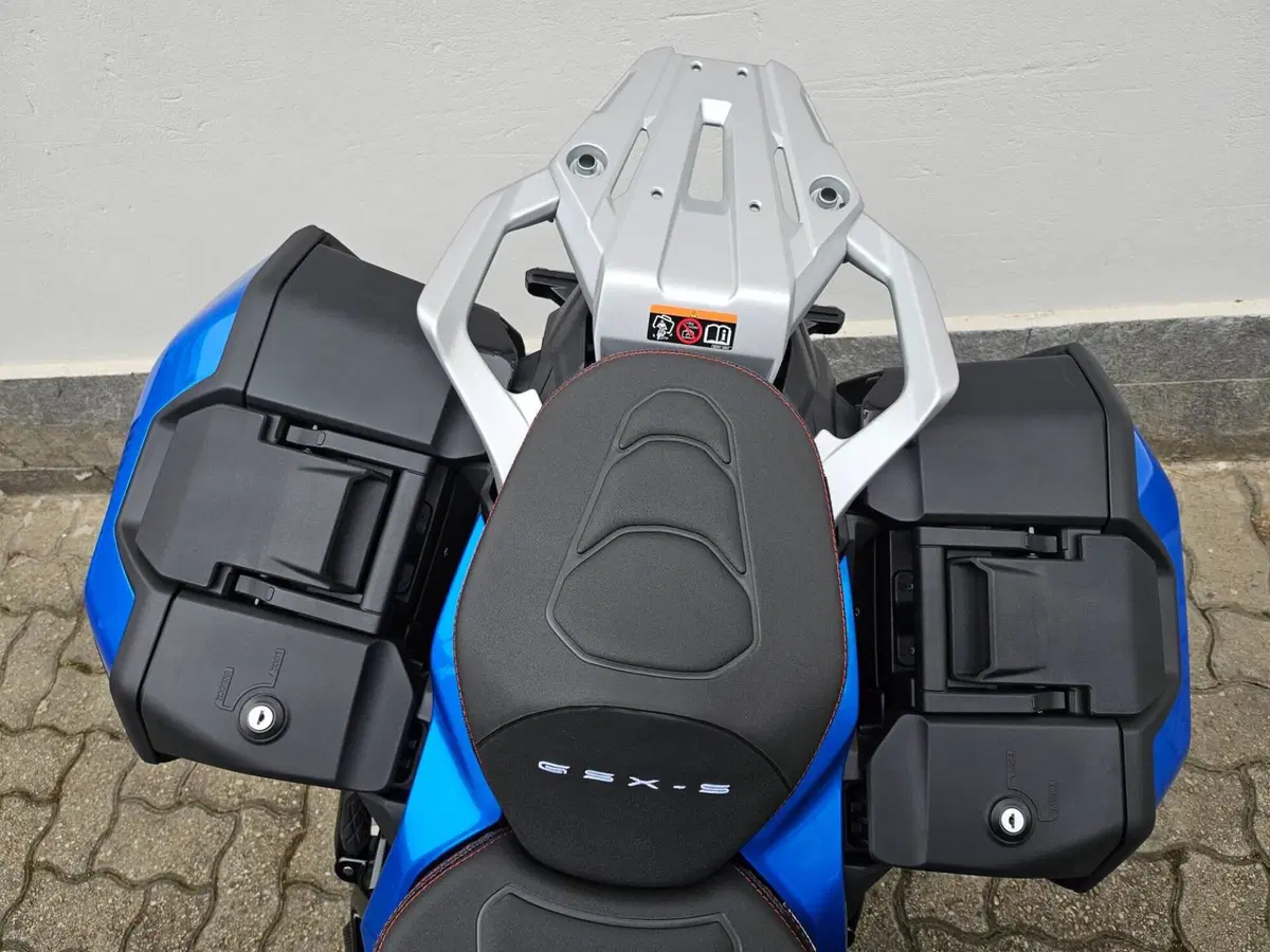 Suzuki GSX-S1000GX Top (2026) (7)