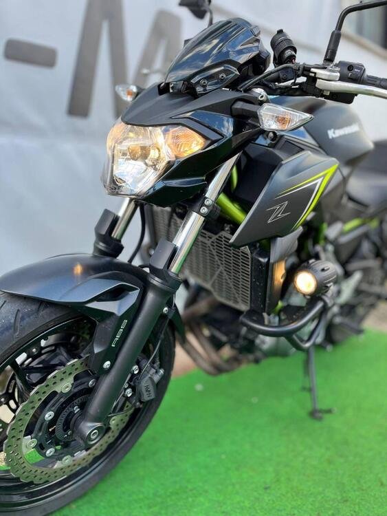 Kawasaki Z 650 (2017 - 19) (4)