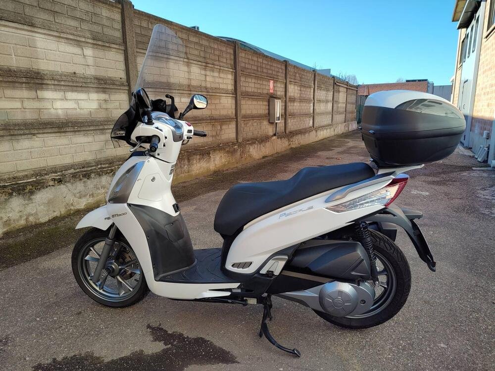 Kymco People 300i GT ABS (2016 - 20) (4)