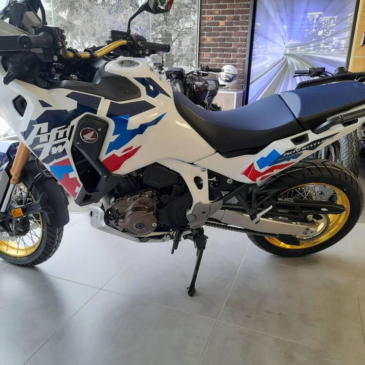 Honda Africa Twin CRF 1100L Adventure Sports DCT (2024) (2)