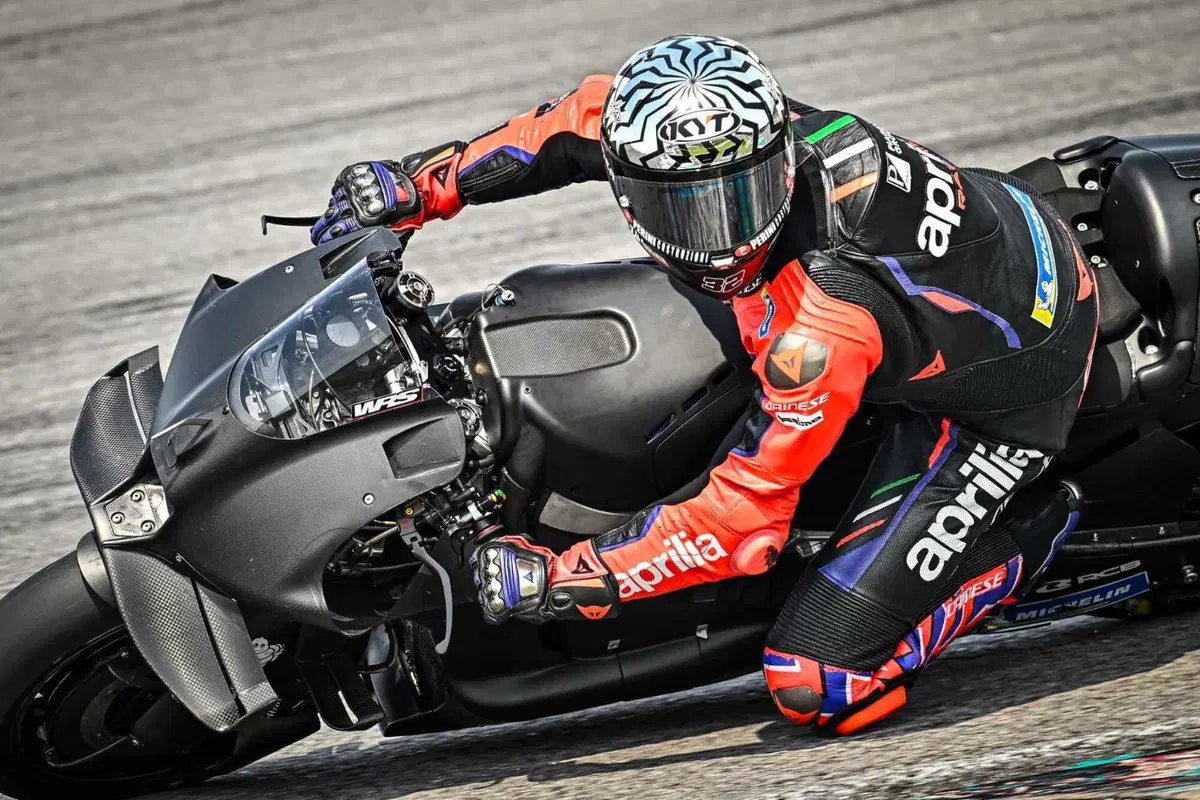 MotoGP 2024. Enea Bastianini davanti a tutti, Marc Marquez gira con gomme usate: resoconto del 2° giorno di test a Sepang [CLASSIFICA e GALLERY] (38)