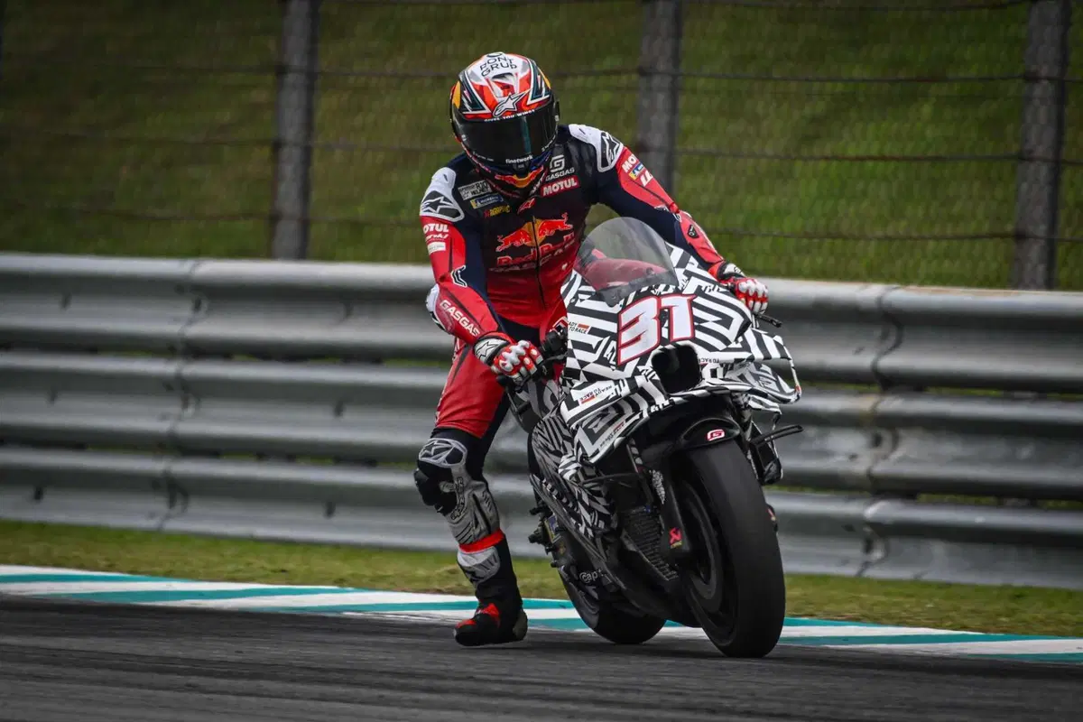 MotoGP 2024. Enea Bastianini davanti a tutti, Marc Marquez gira con gomme usate: resoconto del 2° giorno di test a Sepang [CLASSIFICA e GALLERY] (39)