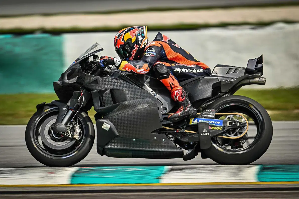 MotoGP 2024. Enea Bastianini davanti a tutti, Marc Marquez gira con gomme usate: resoconto del 2° giorno di test a Sepang [CLASSIFICA e GALLERY] (46)