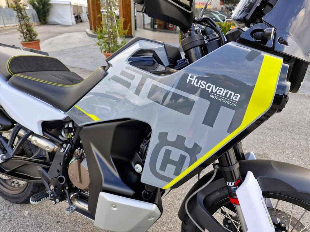 Husqvarna Norden 901 (2022 - 24) (3)