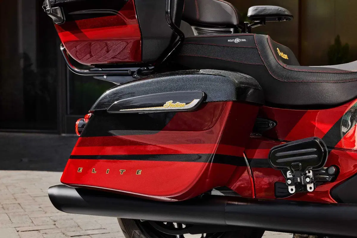 Indian Roadmaster Elite 2024: soltanto 350 esemplari disponibili in tutto il mondo  (11)