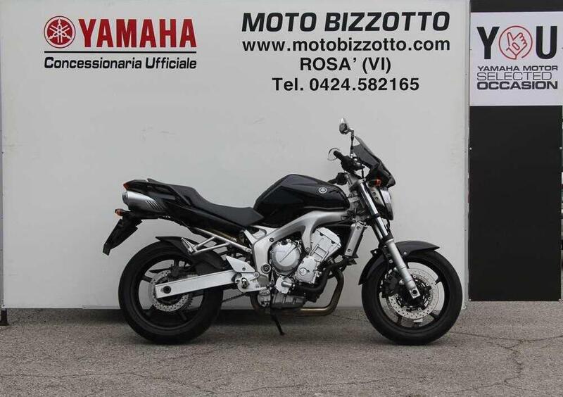 Yamaha FZ6 (2004 - 07) Usata