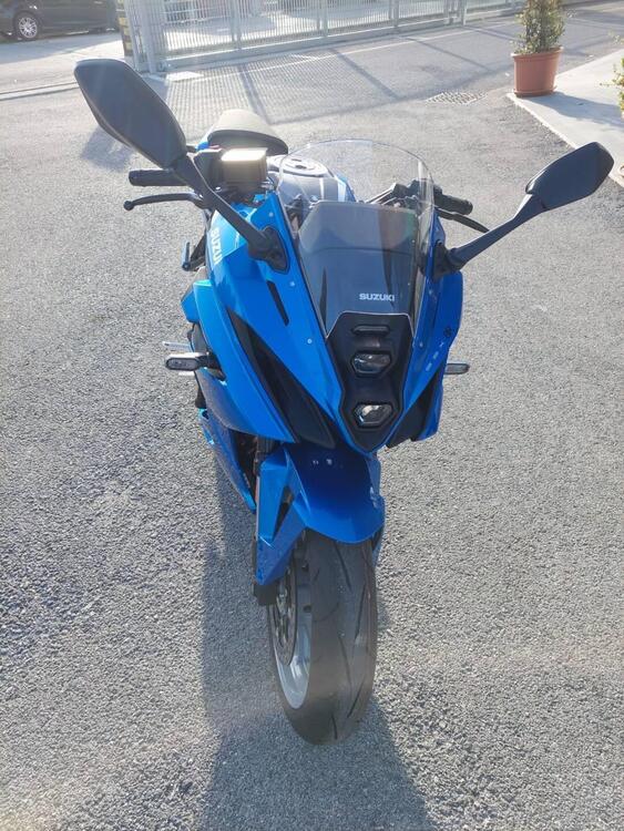 Suzuki GSX-8R (2024) (4)