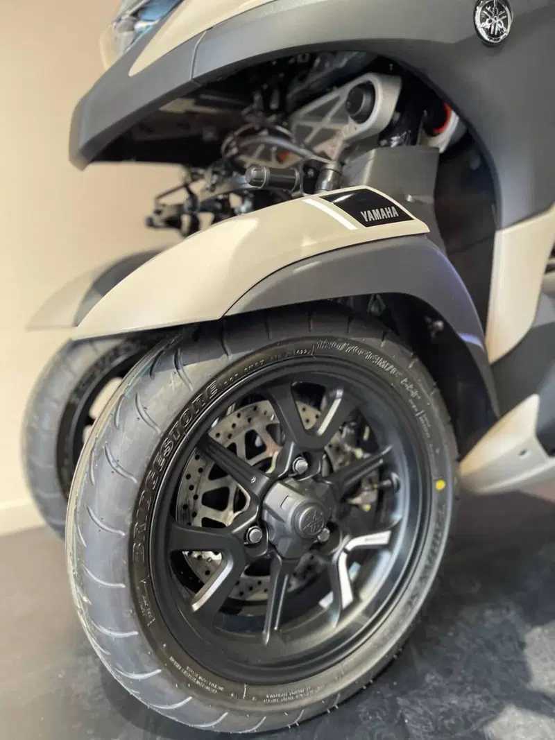 Yamaha Tricity 300 (2021 - 24) (5)