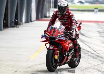 Pecco Bagnaia-Speedy Gonzales, in quattro sotto al 57! Lo scherzo di KTM: resoconto del 3° giorno di test a Sepang [CLASSIFICA e GALLERY]