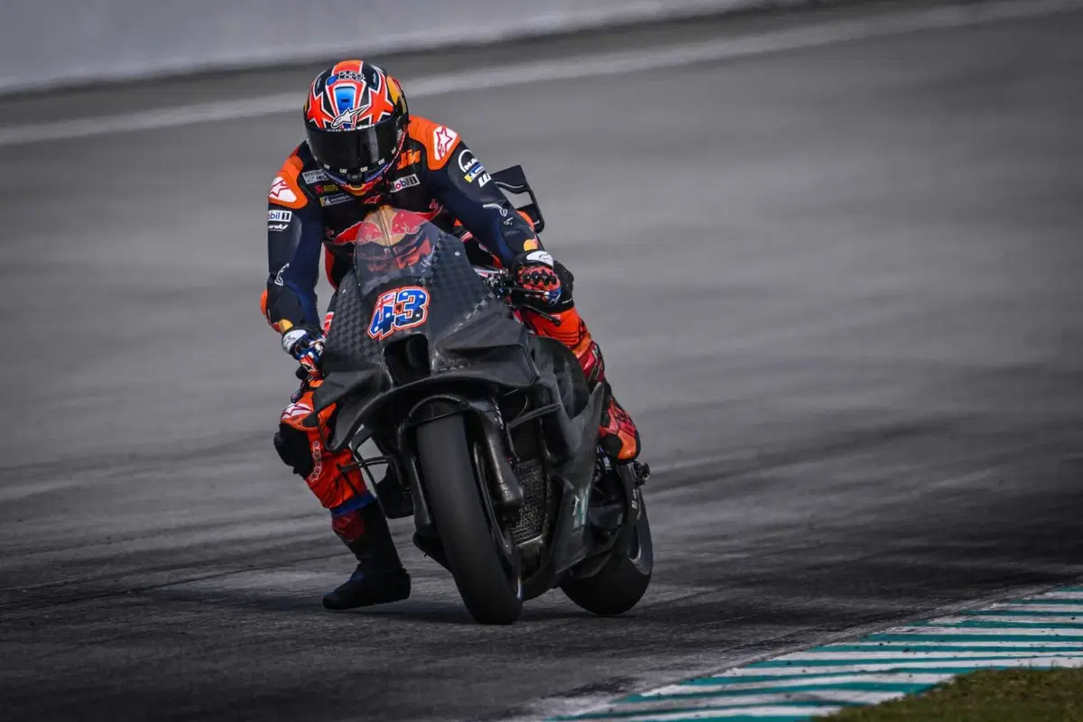 Pecco Bagnaia-Speedy Gonzales, in quattro sotto al 57! Lo scherzo di KTM: resoconto del 3° giorno di test a Sepang [CLASSIFICA e GALLERY] (8)