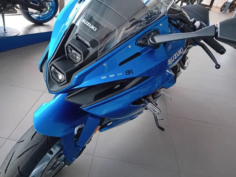 Suzuki GSX-8R (2024 - 26) (2)