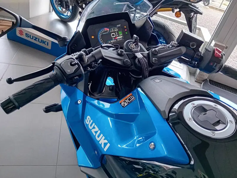 Suzuki GSX-8R (2024 - 26) (6)