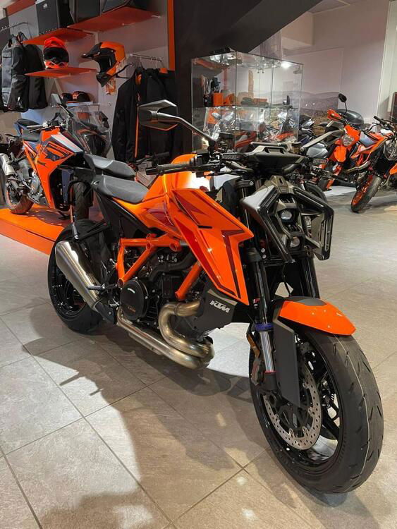 KTM 1390 Super Duke R (2024) (3)