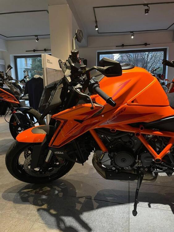 KTM 1390 Super Duke R (2024) (4)