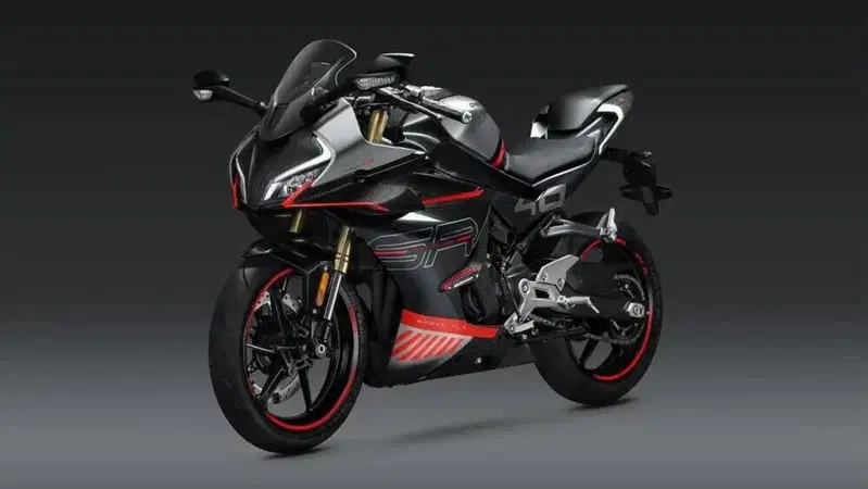 CFMOTO: allo studio una variante elettrica della 450SR?