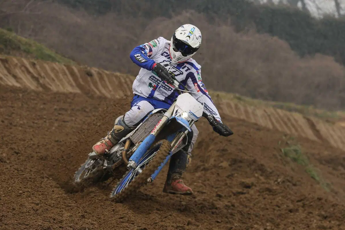 Moto a 2 o 4 TEMPI per fare ENDURO? PROVA TM 300 2T e 450 4T in pista e nel bosco. Quante SORPRESE [VIDEO E GALLERY] (41)
