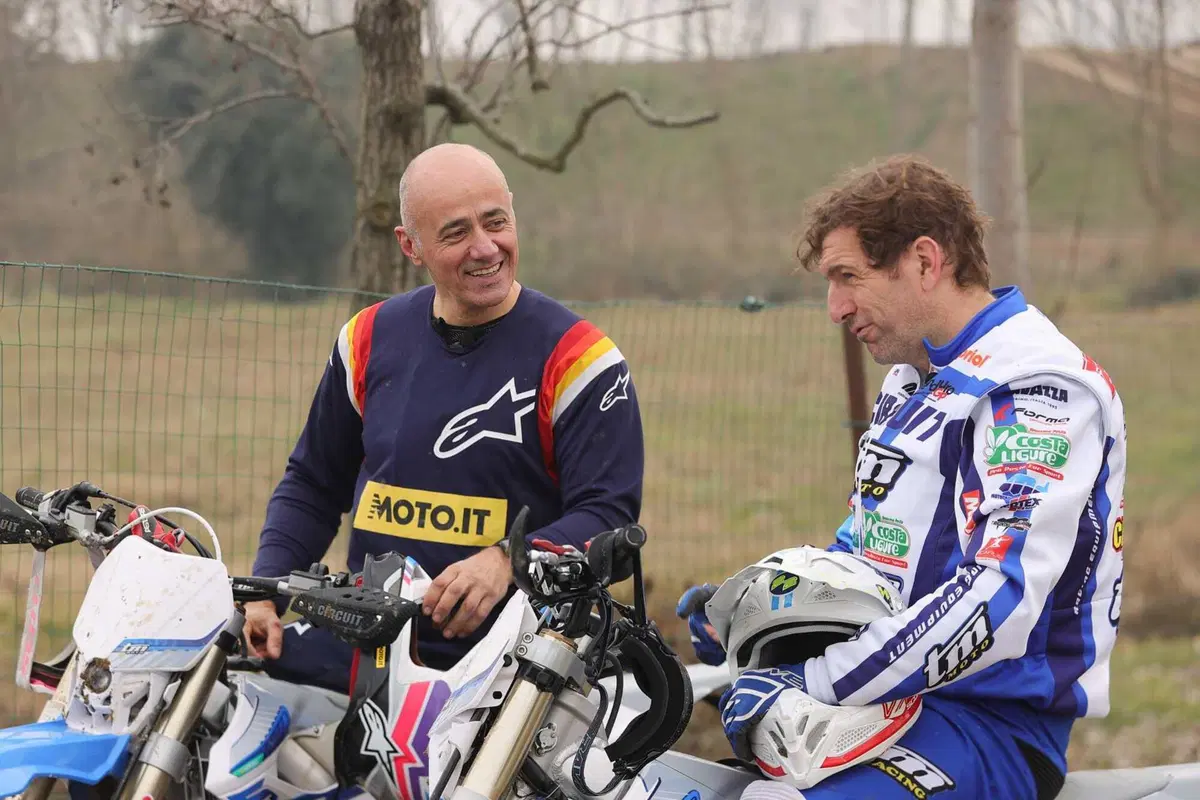 Moto a 2 o 4 TEMPI per fare ENDURO? PROVA TM 300 2T e 450 4T in pista e nel bosco. Quante SORPRESE [VIDEO E GALLERY] (61)